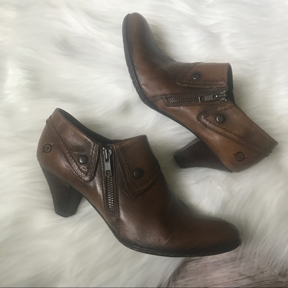 Born brown distressed 100% leather ankle boots